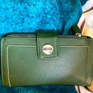 Kenneth Cole Reaction Wallet.